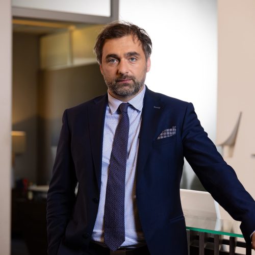 ლევან ნიკოლაძე 1-min ლევან ნიკოლაძე 1-min